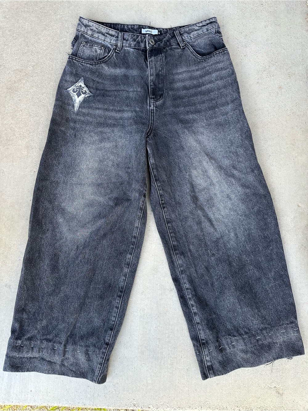 BAGGY Modern Graphic Wide Leg Denim Jorts Medium